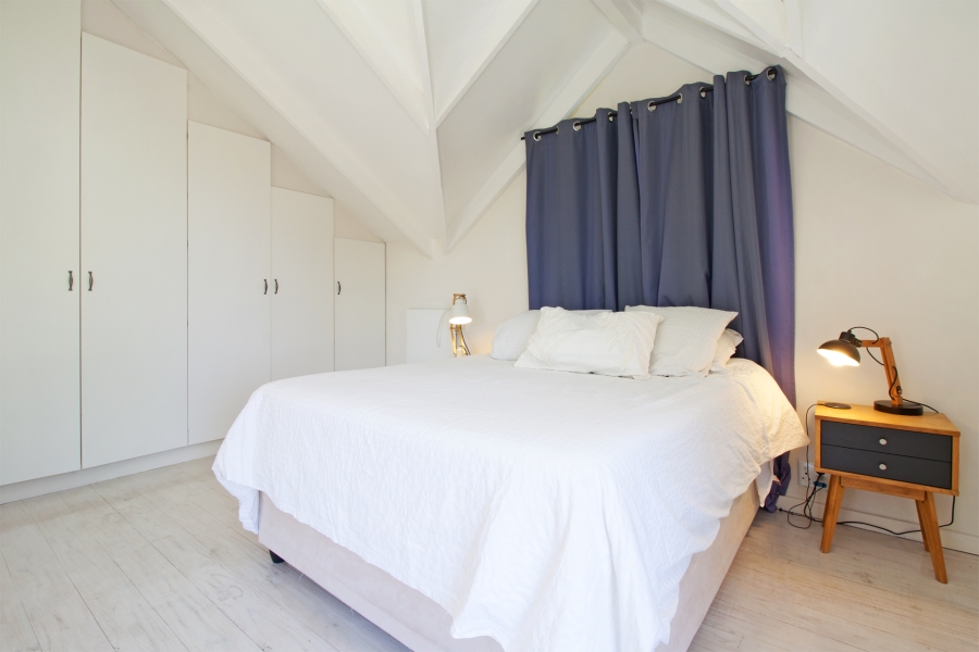 4 Bedroom Property for Sale in Milkwood Park Western Cape